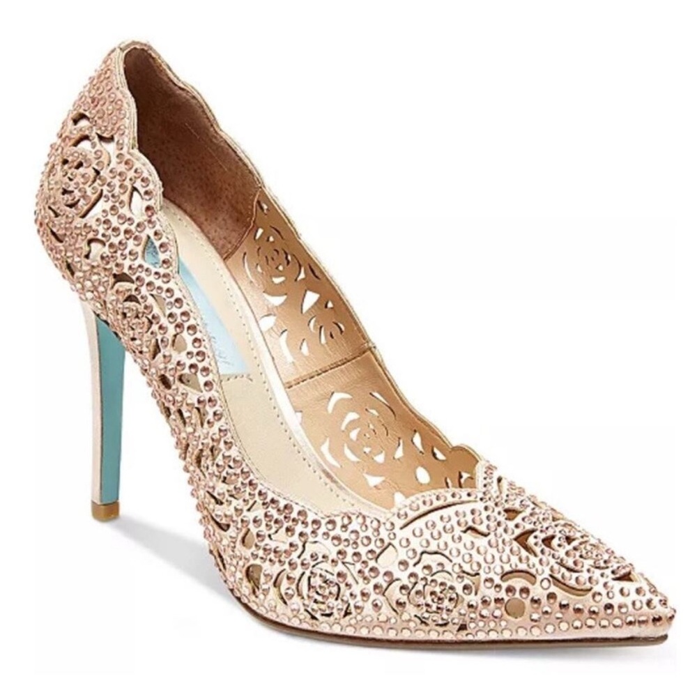 BETSEY JOHNSON Elsa Rose Gold Rhinestone bridal heels: Size 7